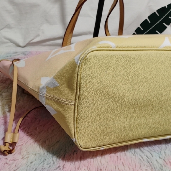 SALE! Authentic Louis Vuitton By The Pool Limited Edition Neverfull MM MB1201 - Picture 7 of 15